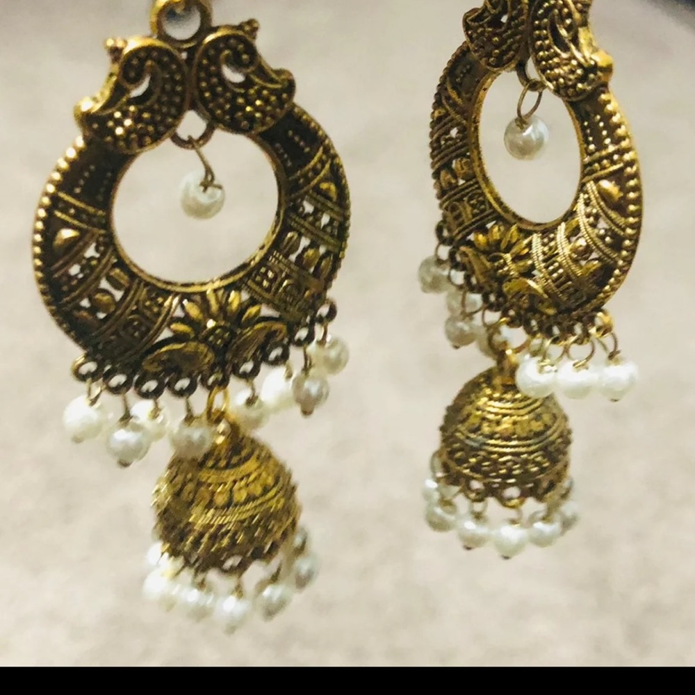 Long jhumki